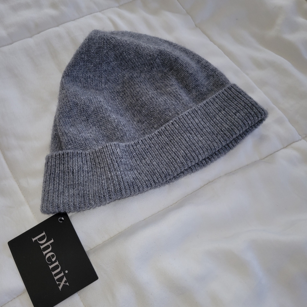 Grey beanie